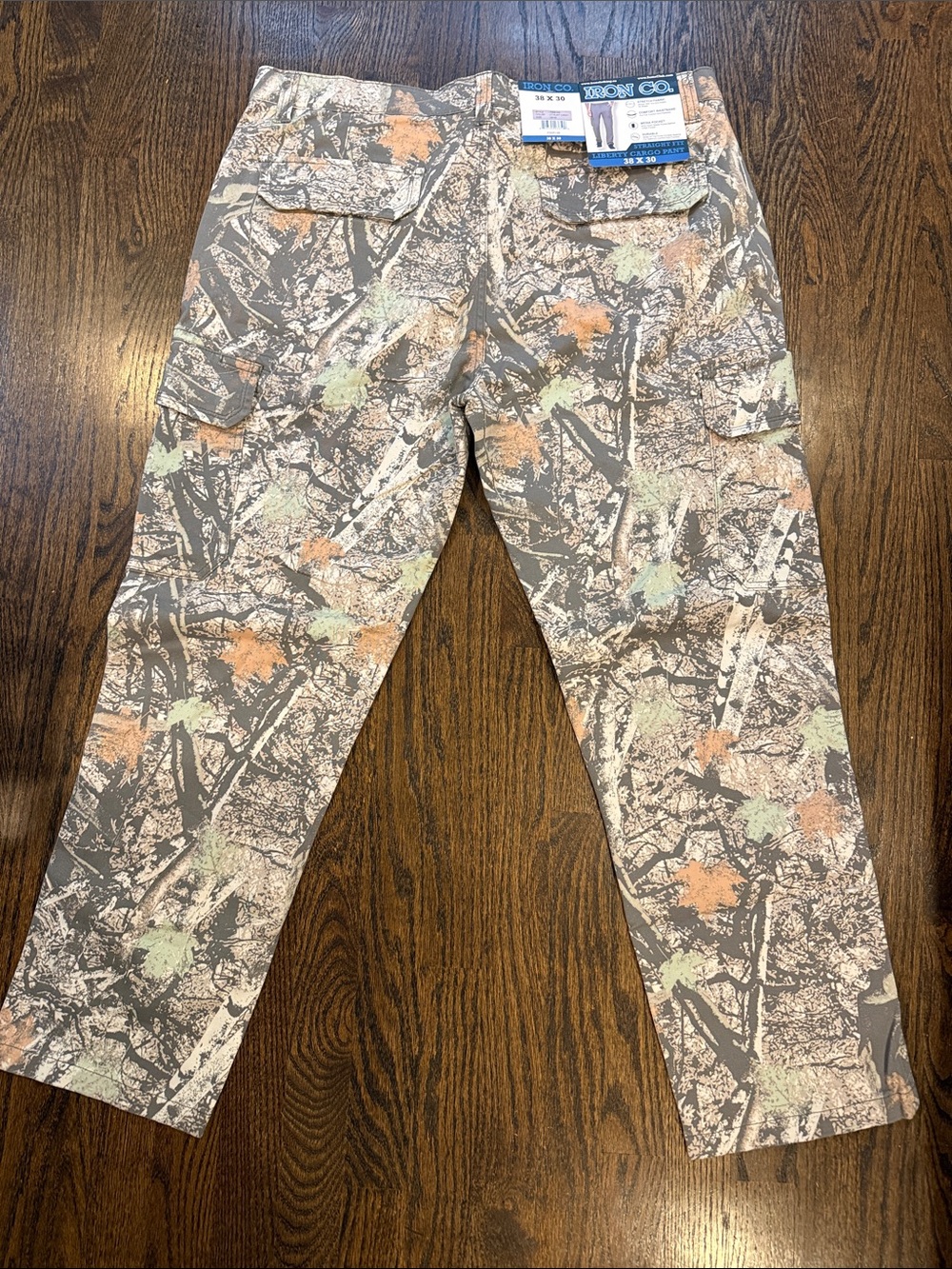 Iron & co 38x30  Men’s Camouflage Cargo Pants - Tan/Green/Orange hunting gear